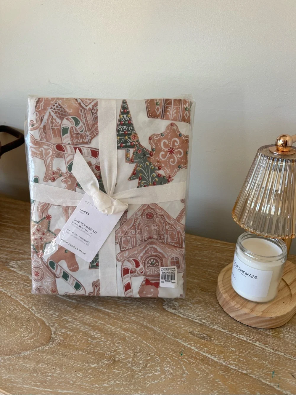 Pottery Barn Gingerbread Print Cotton Sheet Set - White, Brown, Green, Red